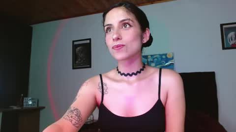   Independent Model online show from June 20, 2026, 1:30 am