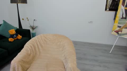 Arya online show from November 26, 2025, 4:46 am