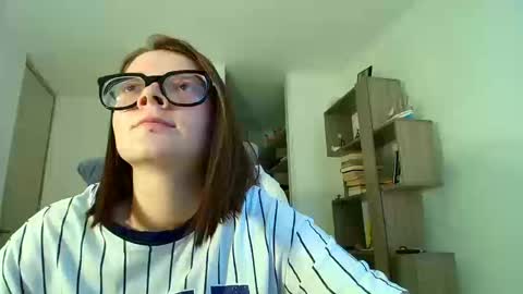 Snapshot of arya_starkw chatting on September 11, 2025, 3:12 pm Ary 3 online show from September 11, 2025, 3:12 pm