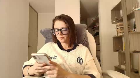 Snapshot of arya_starkw chatting on October 3, 2025, 2:36 pm Ary 3 online show from October 3, 2025, 2:36 pm