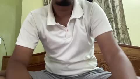 aryan_980763874 online show from May 16, 2026, 12:18 am