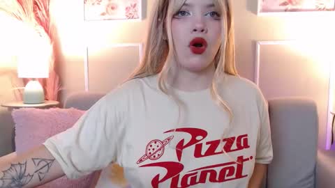 Snapshot of arybutty chatting on February 6, 2026, 8:12 pm Ary online show from February 6, 2026, 8:12 pm