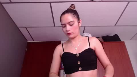Snapshot of arygreey7 chatting on September 24, 2025, 8:34 pm ximena online show from September 24, 2025, 8:34 pm