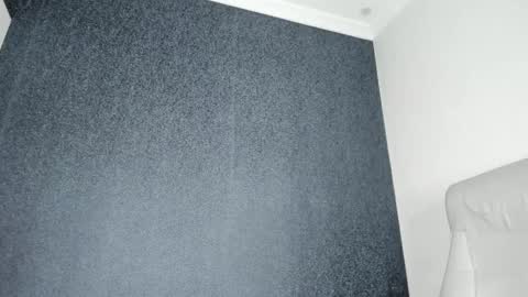 Asami online show from February 12, 2025, 5:16 pm