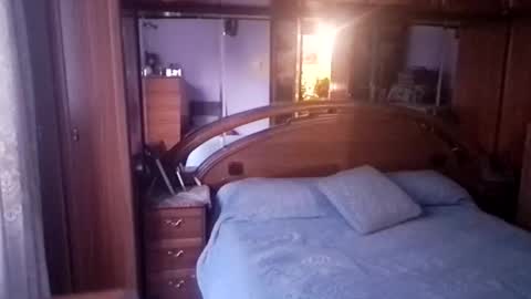 Troy online show from December 4, 2025, 8:01 am