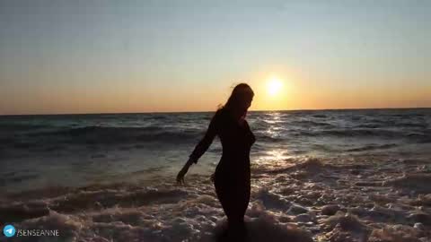 Call me Ann online show from April 3, 2026, 7:23 pm