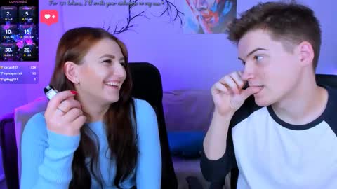 ash_raven_ online show from October 6, 2025, 7:11 pm