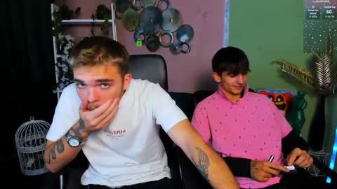 ash_raven_ online show from October 9, 2025, 7:45 pm