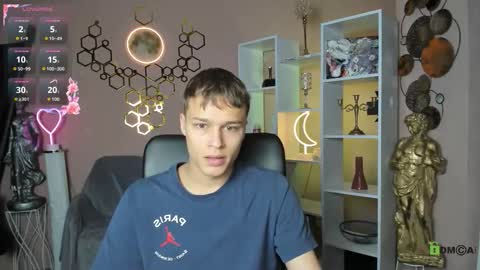 ash_raven_ online show from October 17, 2025, 5:54 am