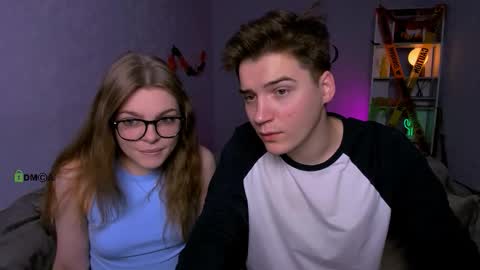 ash_raven_ online show from October 24, 2025, 7:10 pm