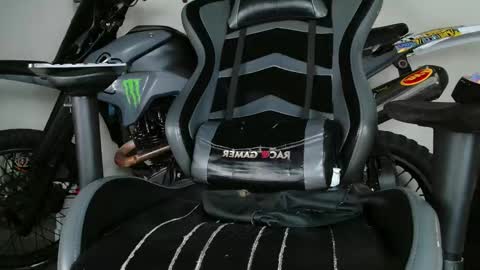 ash_wingrant online show from October 26, 2025, 7:14 am