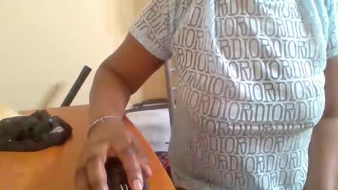 ashanty002 online show from March 15, 2026, 6:52 am