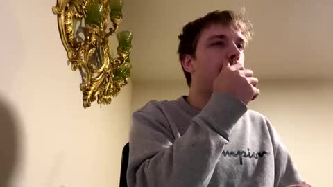 ashboytaken online show from October 28, 2025, 6:06 am