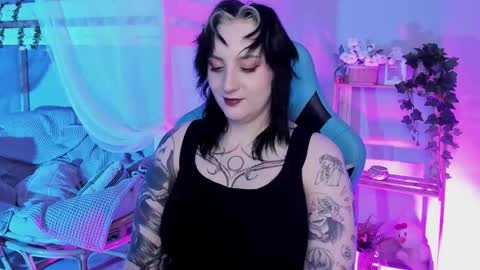 AshleyAshe  online show from October 8, 2025, 10:40 pm