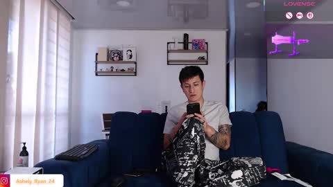 Snapshot of ashely_ryan24 chatting on February 4, 2026, 10:04 pm Ashley And Ryan online show from February 4, 2026, 10:04 pm