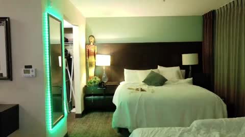 Snapshot of ashelynngrey1986 chatting on April 5, 2026, 8:11 am Ashelynn Grey online show from April 5, 2026, 8:11 am