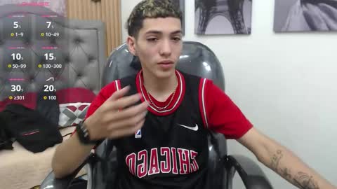 Snapshot of asher_costa chatting on February 24, 2026, 6:17 pm Asher Costa online show from February 24, 2026, 6:17 pm