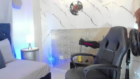 Snapshot of asher_lux chatting on March 2, 2026, 7:21 pm Asher online show from March 2, 2026, 7:21 pm