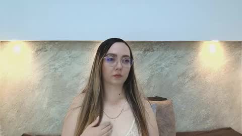 Snapshot of ashkey_bennet chatting on November 19, 2025, 4:56 am Asley Bennet online show from November 19, 2025, 4:56 am