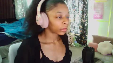 Ashle online show from January 25, 2025, 5:19 pm