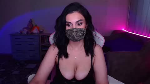 Snapshot of ashley__cooper__ chatting on February 22, 2025, 8:50 am Yasmina online show from February 22, 2025, 8:50 am