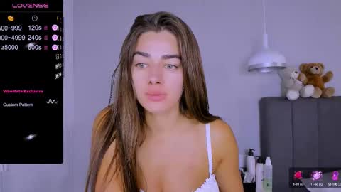 Snapshot of ashley__jess chatting on September 18, 2025, 2:52 pm Ashley online show from September 18, 2025, 2:52 pm