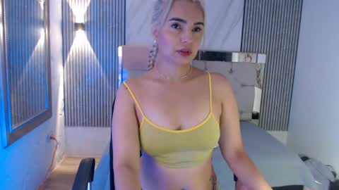 Snapshot of ashley__tylor chatting on July 10, 2026, 4:20 pm ashley__tylor online show from July 10, 2026, 4:20 pm