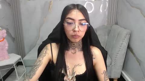 ashley_blum_v online show from October 23, 2025, 8:07 pm