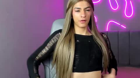 ASHLEY online show from October 16, 2025, 6:47 am