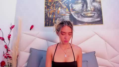 Snapshot of ashley_miller26 chatting on March 2, 2025, 11:18 am ashley_miller26 online show from March 2, 2025, 11:18 am