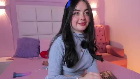ashley_petit online show from July 23, 2026, 1:20 pm