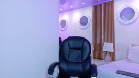 Snapshot of ashleyginger_ chatting on October 22, 2025, 6:02 am Ashley online show from October 22, 2025, 6:02 am