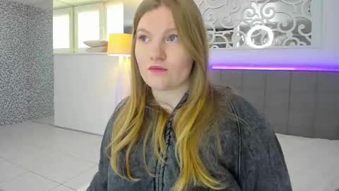 AshleyJonse online show from March 3, 2026, 6:19 am