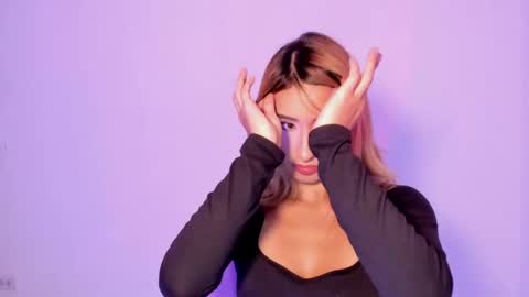 Snapshot of ashleyroys_111 chatting on October 13, 2025, 2:28 pm dahiana online show from October 13, 2025, 2:28 pm