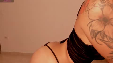 Snapshot of ashleyroys_111 chatting on November 1, 2025, 5:26 pm dahiana online show from November 1, 2025, 5:26 pm