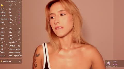 Snapshot of ashleyroys_111 chatting on November 28, 2025, 5:59 pm dahiana online show from November 28, 2025, 5:59 pm