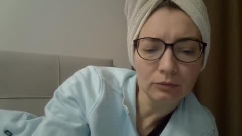 Ashley online show from January 19, 2026, 7:12 am