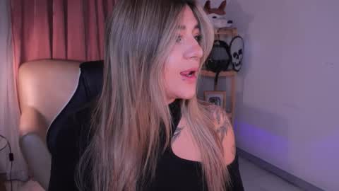 Ashley Lauren online show from October 23, 2025, 4:12 am