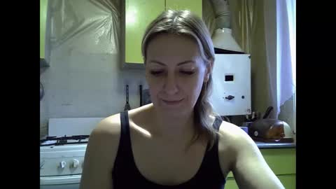 Snapshot of ashleyxhoney chatting on December 3, 2025, 8:00 am AshleyXHoney online show from December 3, 2025, 8:00 am