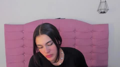 kylie online show from October 11, 2025, 1:38 am