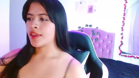 Snapshot of ashlie2020 chatting on October 17, 2025, 8:00 pm ashlie2020 online show from October 17, 2025, 8:00 pm