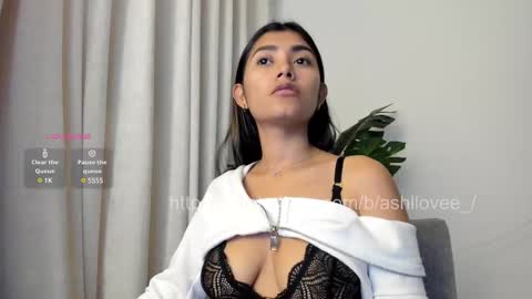 Snapshot of ashllovee_ chatting on February 20, 2025, 2:51 am ashllovee online show from February 20, 2025, 2:51 am