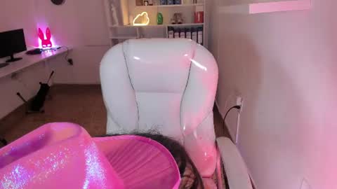 Snapshot of ashly_nova chatting on July 18, 2026, 1:26 pm Ashly online show from July 18, 2026, 1:26 pm