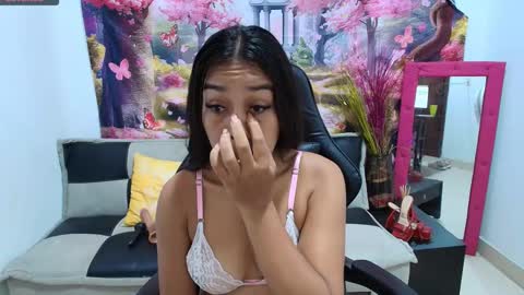 ashly online show from November 3, 2025, 6:09 pm