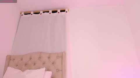 Snapshot of ashly_z chatting on January 22, 2025, 11:10 pm Ashly online show from January 22, 2025, 11:10 pm