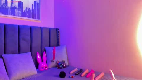 Snapshot of ashlye_miller_ chatting on February 16, 2025, 3:37 am ashlye_miller_ online show from February 16, 2025, 3:37 am