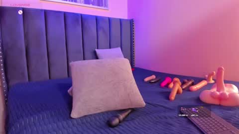Snapshot of ashlye_miller_ chatting on February 25, 2025, 7:09 am ashlye_miller_ online show from February 25, 2025, 7:09 am