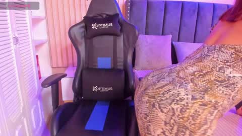 Snapshot of ashlye_miller_ chatting on March 1, 2025, 4:15 am ashlye_miller_ online show from March 1, 2025, 4:15 am