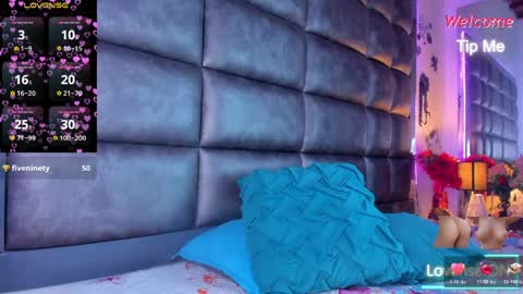 Snapshot of ashlymillerr_ chatting on May 6, 2026, 8:14 pm ashlymillerr_ online show from May 6, 2026, 8:14 pm