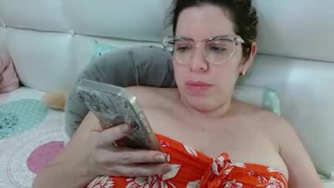 Snapshot of ashlymoon chatting on January 11, 2025, 2:09 am AshlyMoon online show from January 11, 2025, 2:09 am